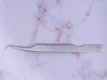 Load image into Gallery viewer, The bby Tweezer
